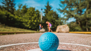 Ve Vésce dnes proběhne turnaj v minigolfu