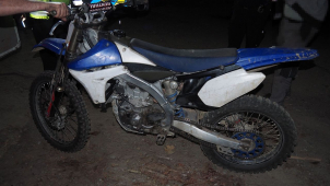 V lese u Rejchartic se zranil motorkář