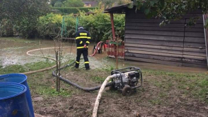 Hasiči za sebou mají náročné dny, situace už je stabilizovaná