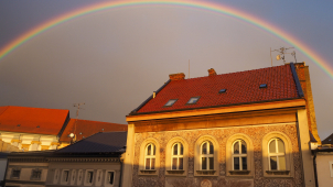Výhled počasí: V pátek má pršet, třicítky nepřijdou