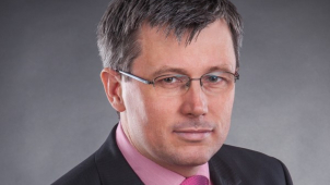 Na Ústavní soud má nakročeno právník Hulmák z univerzity