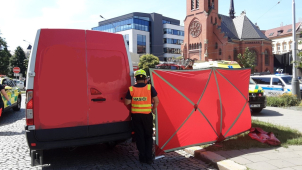 Srážka dodávky s chodkyní: v centru Olomouce zahynula žena
