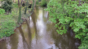 Úklid Mlýnského potoka završí historický prvosjezd jezu u Šantovky