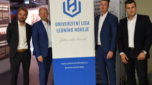 Univerzitní hokej přepisuje dějiny