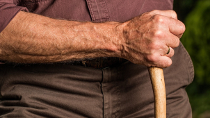 Kraj přidá peníze na péči o těžce nemocné a umírající