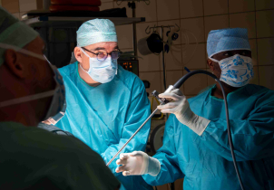 FNOL rozšiřuje kardiochirurgii o roboticky asistované bypassy