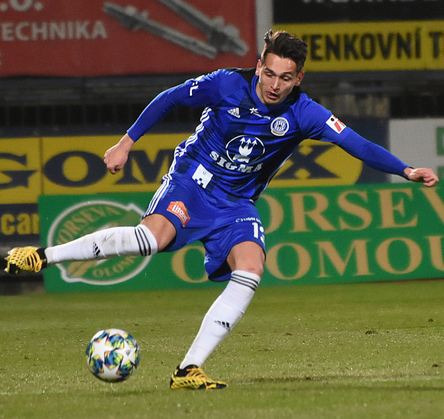 Chytil na jaře chytil formu, pak přišla nucená pauza