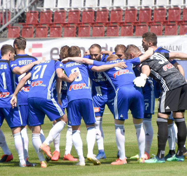 Sigma si poradila s Karvinou, Buchta se loučil