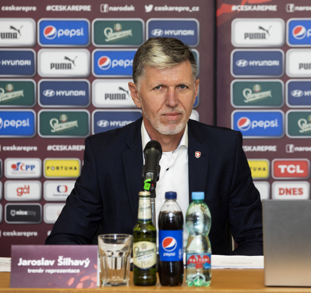 Do reprezentace se vrací Pavelka či Pekhart