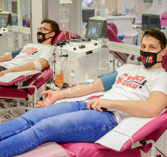 Mora daruje krev: Kápni božskou červenou