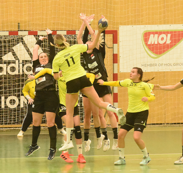 Házenkářky DHK Zora prohrály na Slovensku