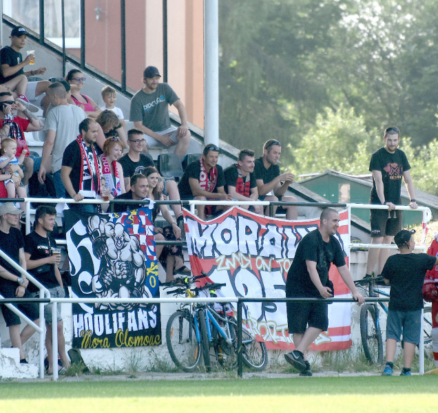 Hokejisté HC Olomouc hráli exhibici v Hodolanech