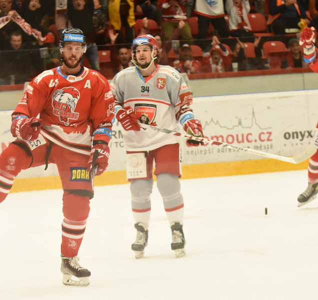 Hokejisté HC Olomouc s Hradcem prohráli