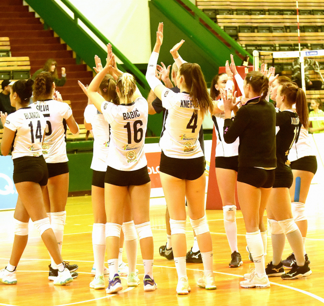 Volejbalistky VK UP zvítězily v Prostějově