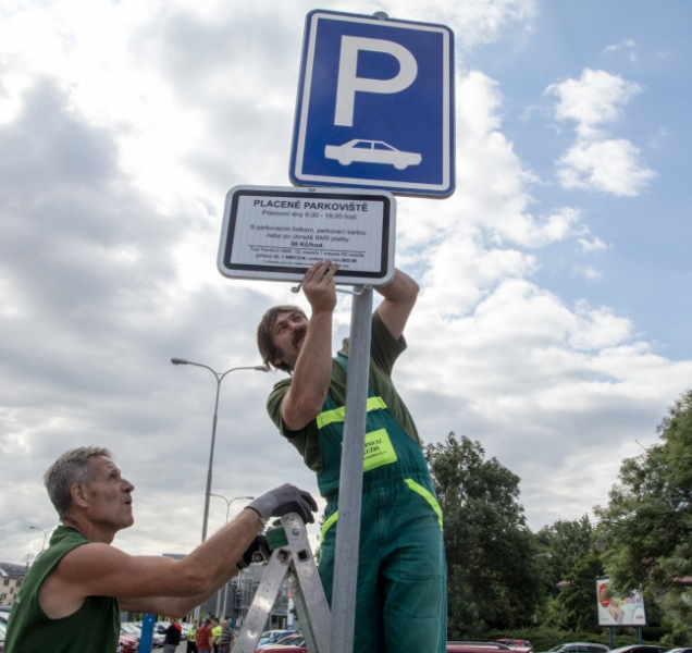 Olomouc dnes spouští první vlnu velkých změn v parkování