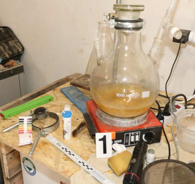 Policisté odhalili varnu pervitinu při šetření domácího násilí