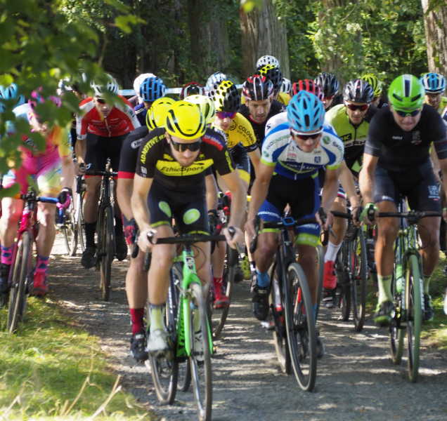 Náměšť patřila cyklokrosařům a bikerům