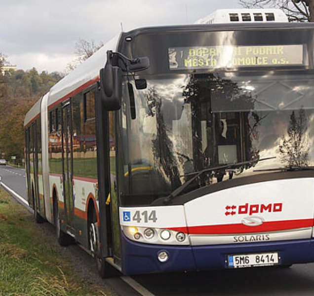 Při cestě MHD si dejte v neděli pozor na změnu času