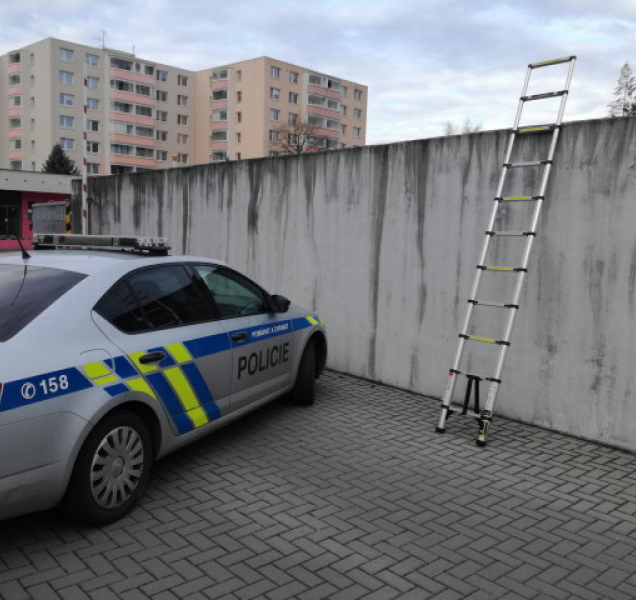 V Kojetínské ulici v Přerově včera hořelo