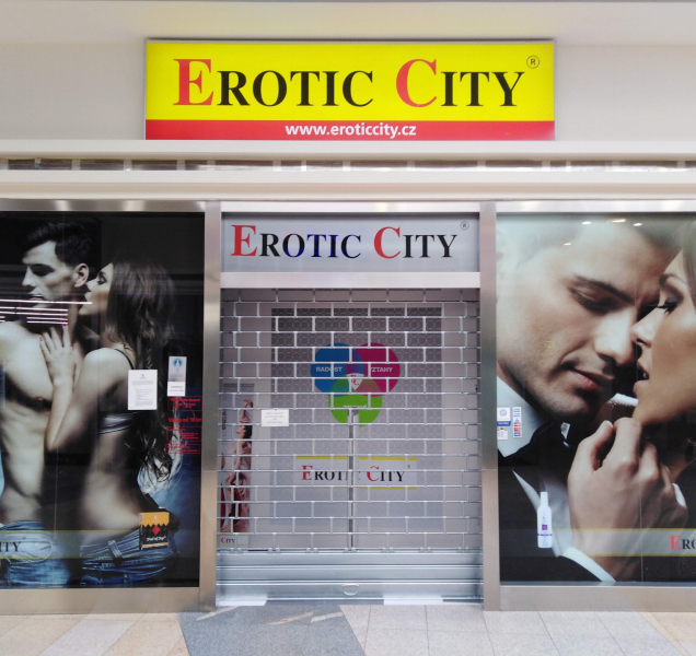 Sobotní situace v olomouckých nákupních centrech