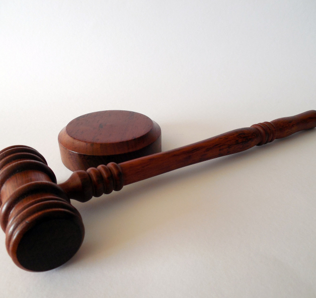 Soud pokračuje s vyloučením veřejnosti