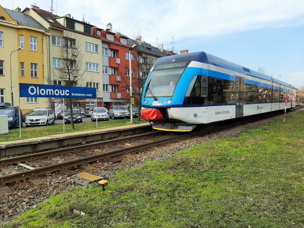 Vlakové zastávky Smetanovy sady a Hejčín projdou přestavbou