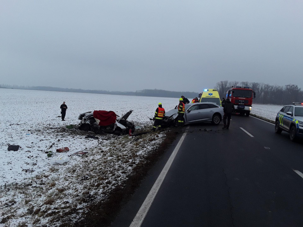 U Chomoutova dnes zemřeli dva lidé