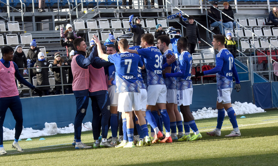 Fotbalisté SK Sigma přejeli Pardubice