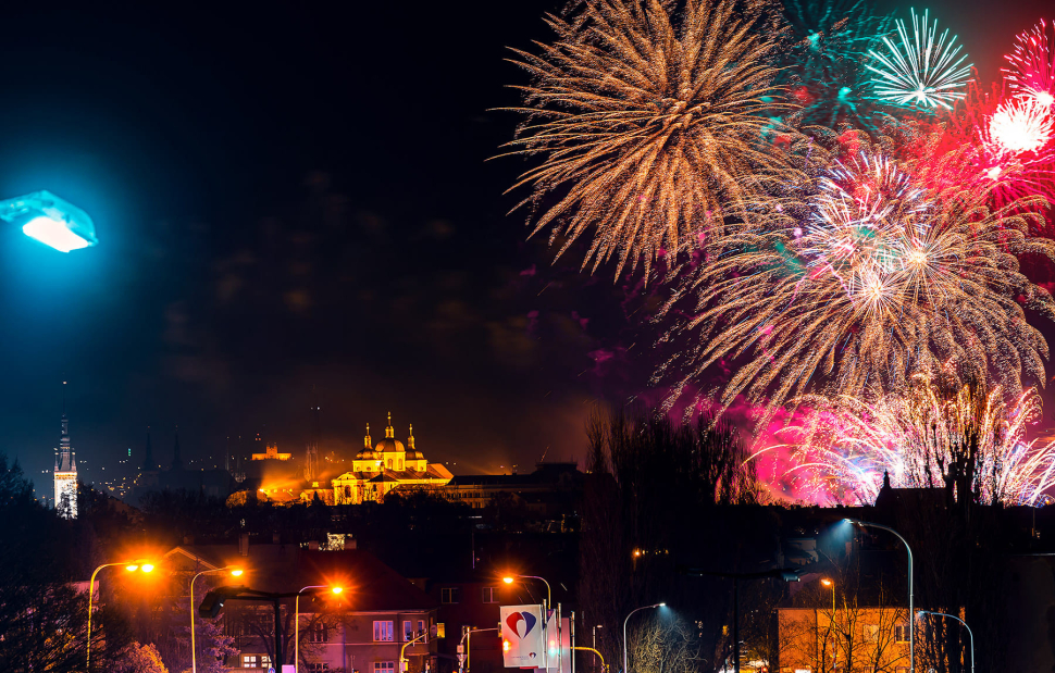 Města zavádějí přísnější pravidla pro pyrotechniku