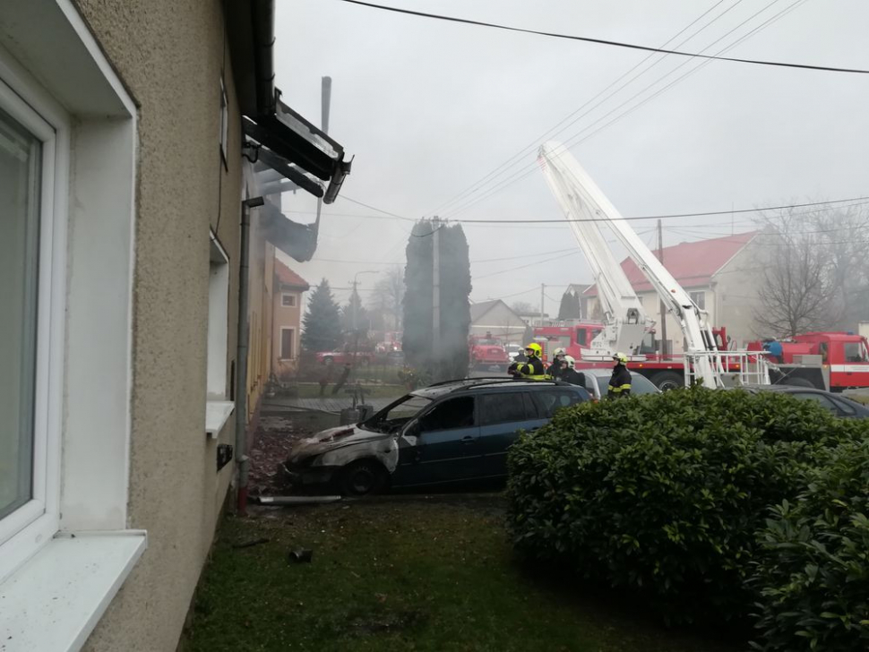 V Lobodicích na Přerovsku hořel rodinný dům