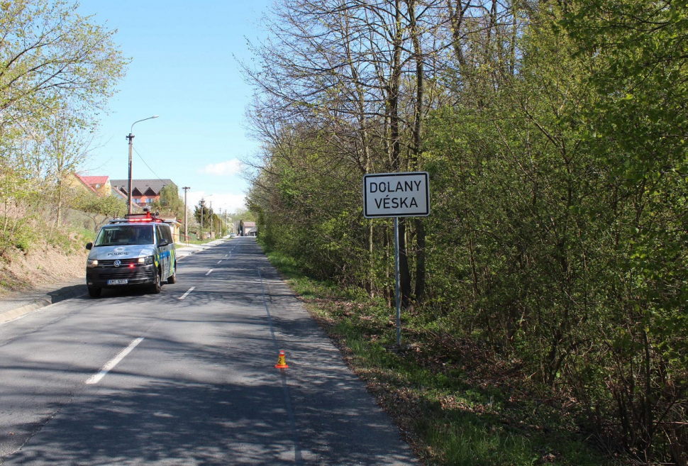 Policie pátrá po svědcích nehody u obce Dolany Véska